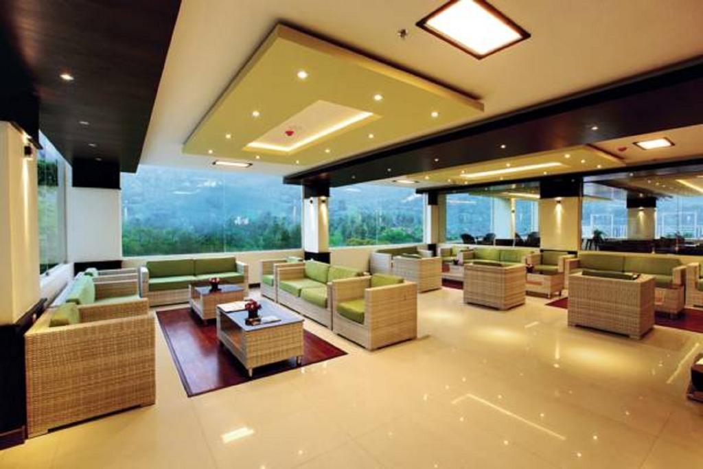 Gokulam Park Munnar Hotel Bagian luar foto